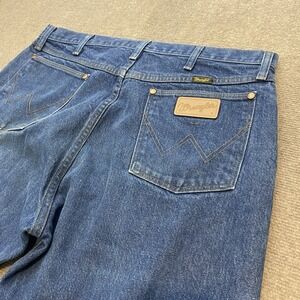 Wrangler Jeans Mens 38 Fits 37x32  Faded Blue 13MWZ Cowboy Cut Western Boots